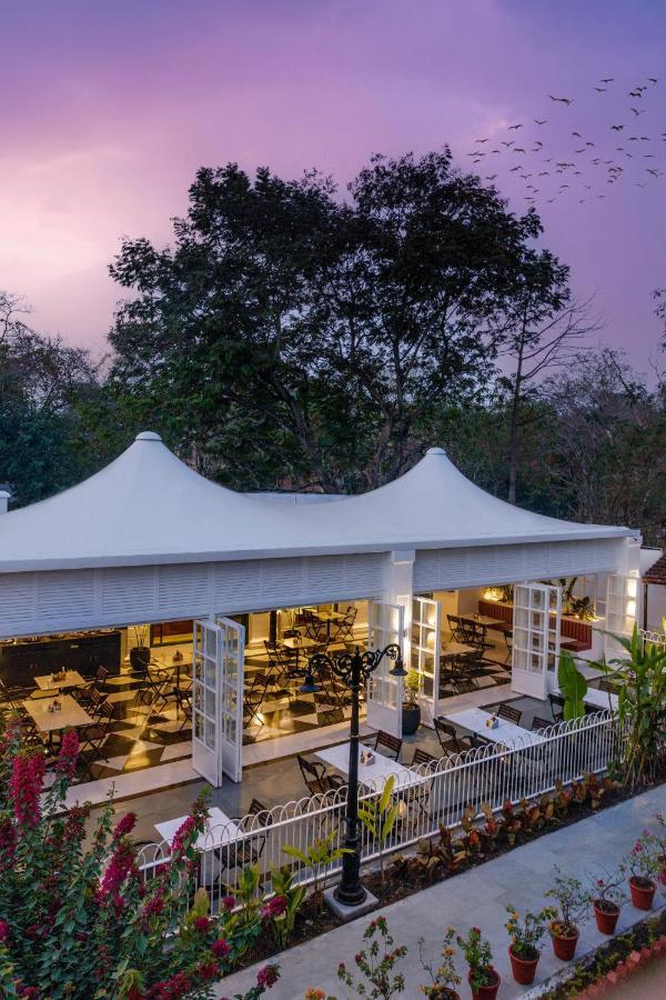 Jehan Numa Palace Hotel Бхопал Экстерьер фото