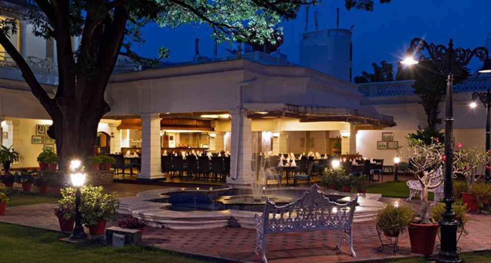 Jehan Numa Palace Hotel Бхопал Экстерьер фото